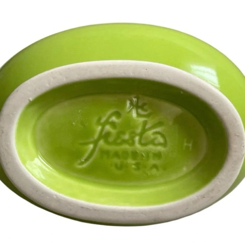 Fiesta (Fiestaware) Sauceboat, Chartreuse or Lemongrass glaze pristine condition